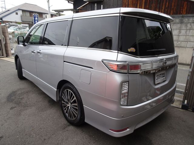 Nissan ELGRAND 2017-09 24240-2