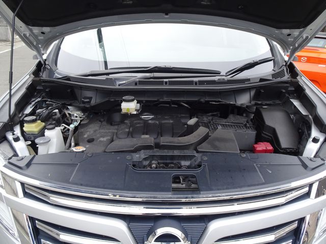 Nissan ELGRAND 2017-09 24240-27