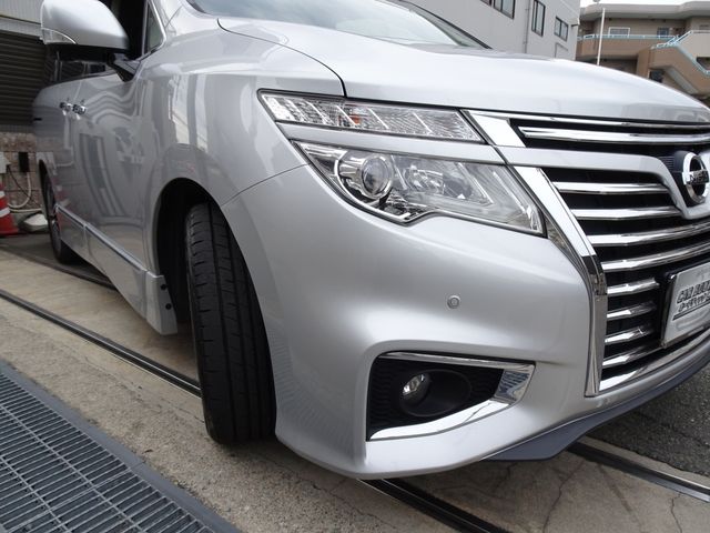 Nissan ELGRAND 2017-09 24240-6