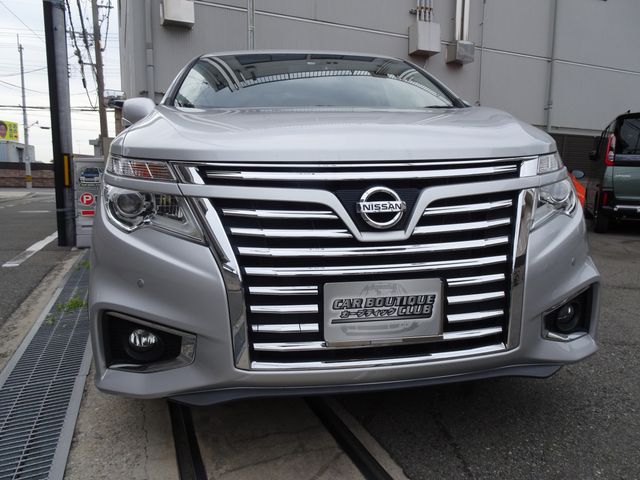 Nissan ELGRAND 2017-09 24240-1
