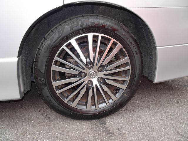 Nissan ELGRAND 2017-09 24240-9