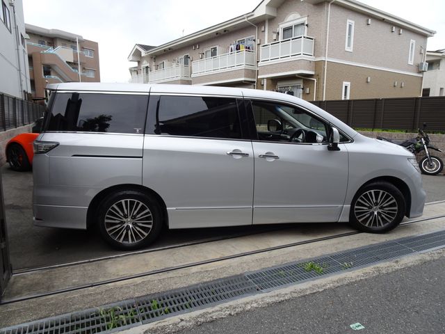Nissan ELGRAND 2017-09 24240-5