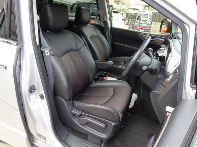 Nissan ELGRAND 2017-09 24240-11