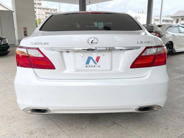 Lexus LS 2012-02 19735-17