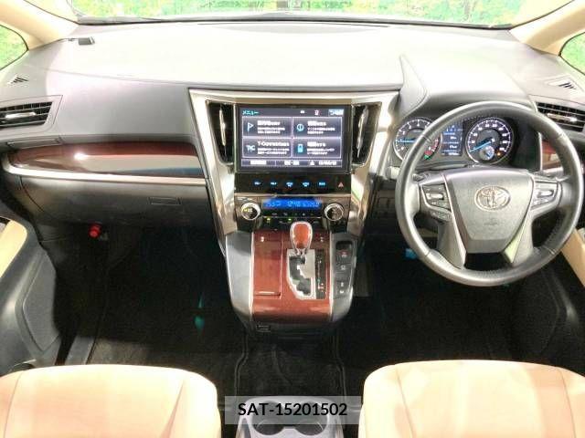 Toyota ALPHARD 2017-07 281533-1