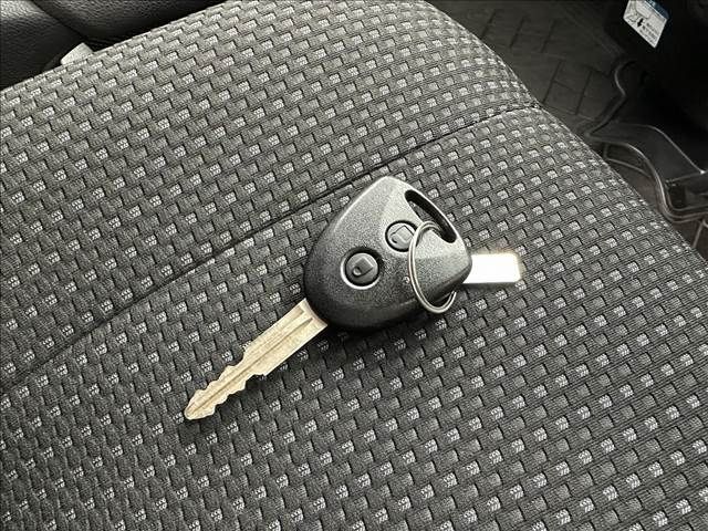Toyota PIXIS VAN 2021-07 184459-15