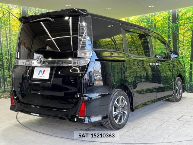 Toyota VOXY 2018-09 211368-17