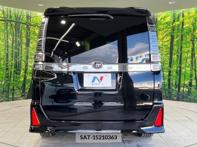 Toyota VOXY 2018-09 211368-15