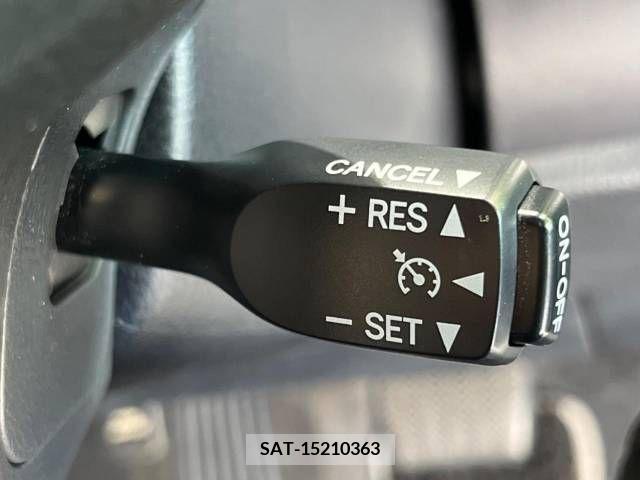 Toyota VOXY 2018-09 211368-5