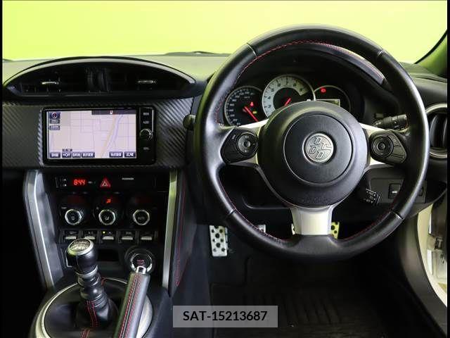 Toyota 86 2017-10 233646-17