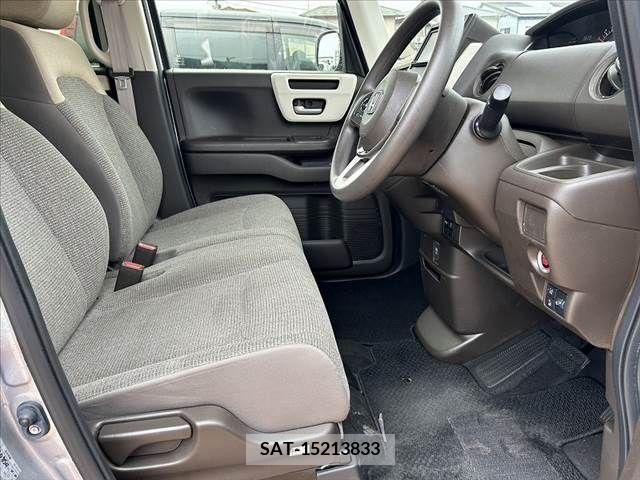 Honda N BOX 2021-04 279736-15