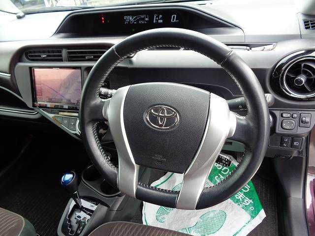 Toyota AQUA 2016-01 12651-3