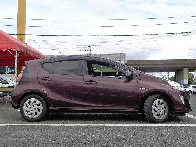 Toyota AQUA 2016-01 12651-16