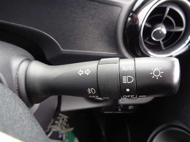 Toyota AQUA 2016-01 12651-9