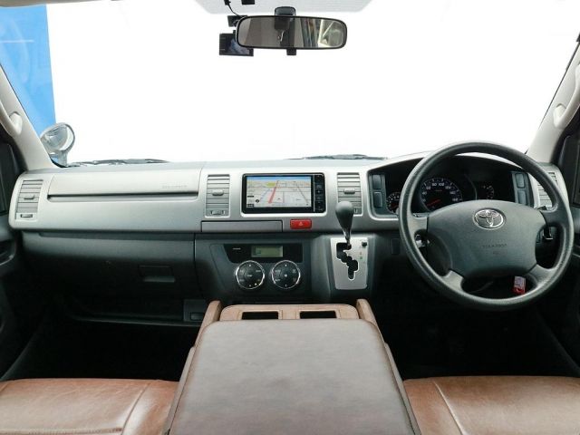Toyota HIACE VAN 2013-07 180383-1