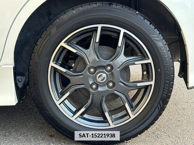 Nissan NOTE 2015-01 342332-26