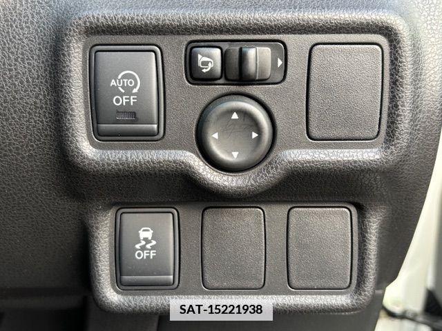 Nissan NOTE 2015-01 342332-5