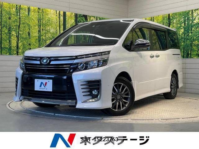 Toyota VOXY 2017-06 217592-0