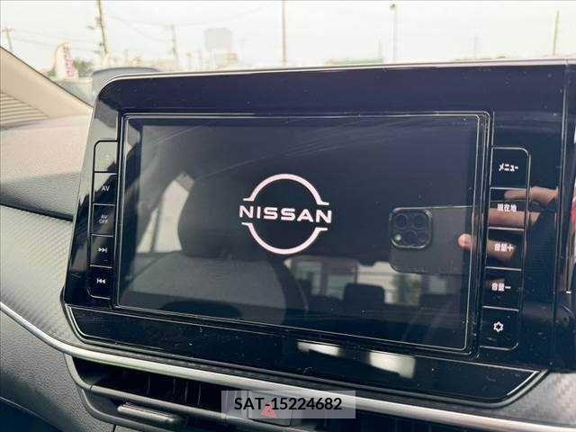 Nissan NOTE 2022-03 330575-2