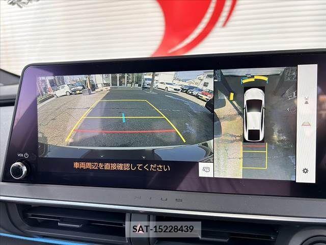Toyota PRIUS 2023-04 282132-4