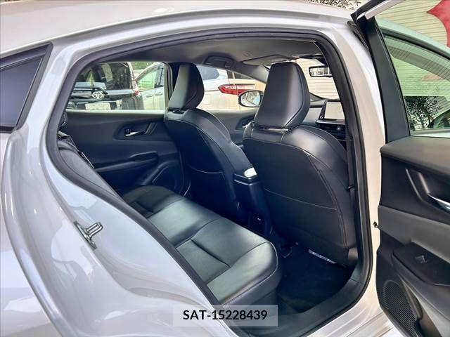 Toyota PRIUS 2023-04 282132-14