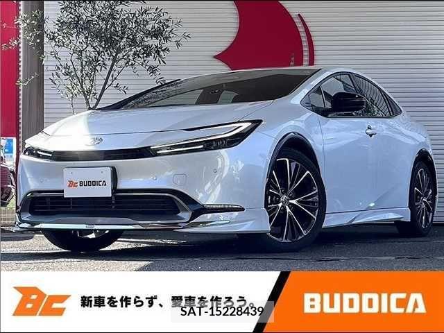 Toyota PRIUS 2023-04 282132-0