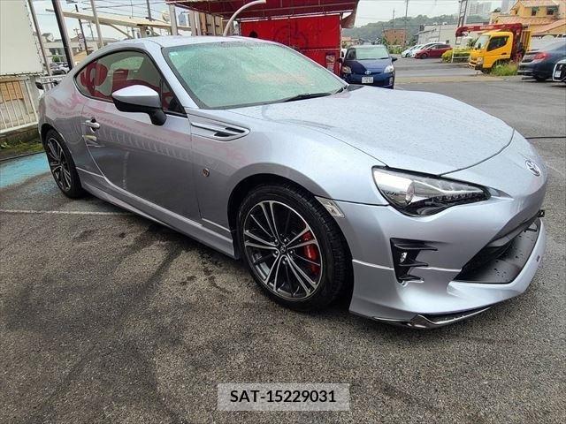 Toyota 86 2016-04 230734-2