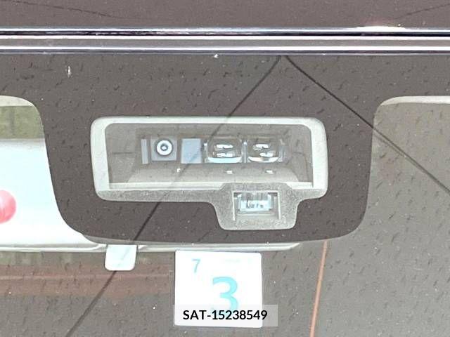 Suzuki X BEE 2018-03 219441-2