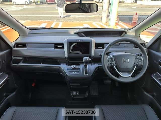 Honda FREED 2023-12 218475-9