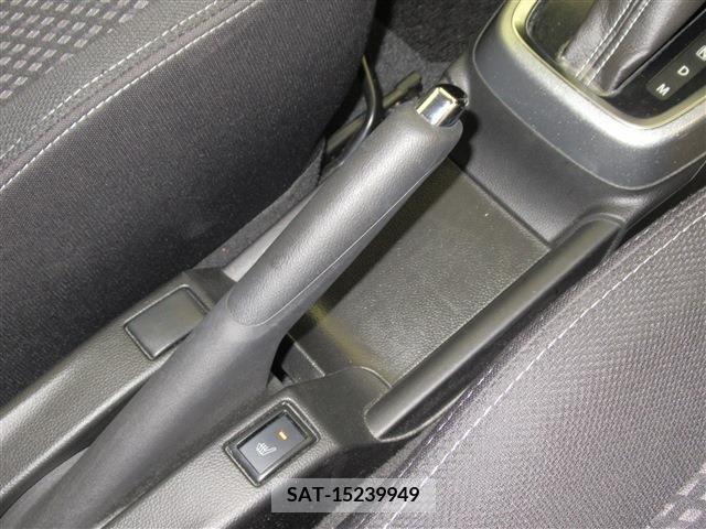 Suzuki SWIFT 2018-02 240020-13