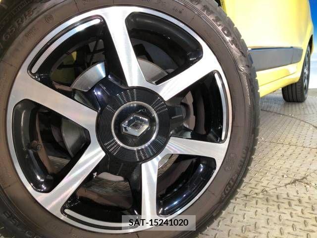 Renault TWINGO 2017-08 377081-13