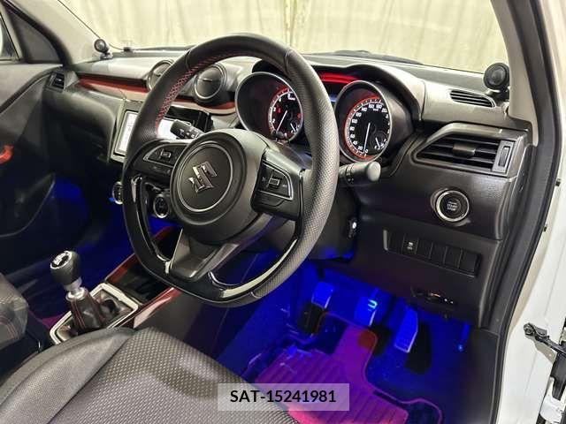 Suzuki SWIFT 2017-12 330127-8