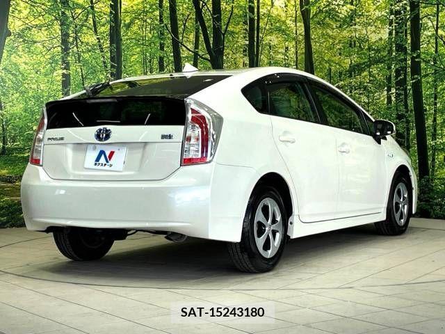 Toyota PRIUS 2012-02 366475-17