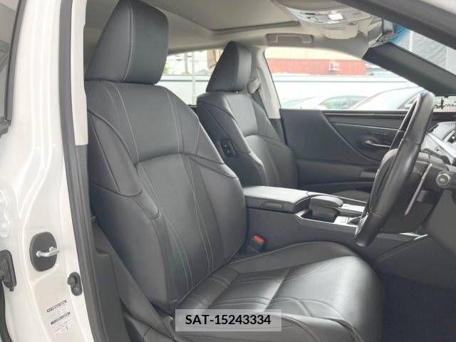 Lexus ES 2019-12 300400-9