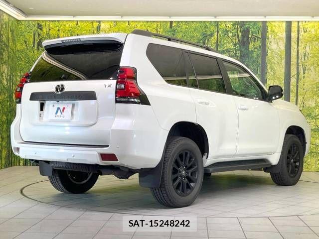 Toyota LAND CRUISER PRADO 2023-02 428752-17