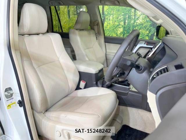 Toyota LAND CRUISER PRADO 2023-02 428752-7