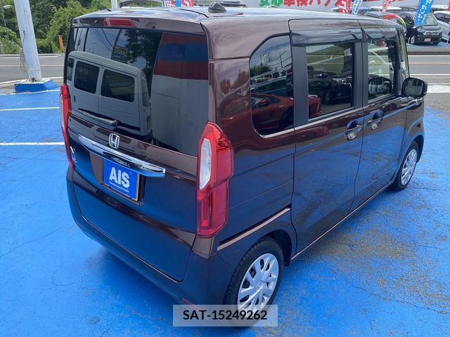 Honda N BOX 2022-04 307391-3