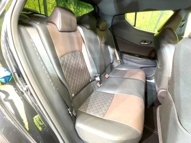Toyota C-HR 2017-04 189320-9