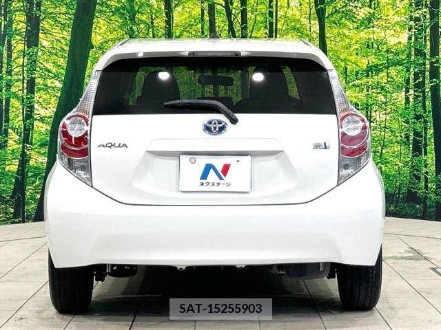 Toyota AQUA 2012-07 356166-15