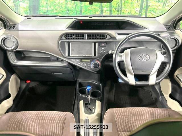 Toyota AQUA 2012-07 356166-1