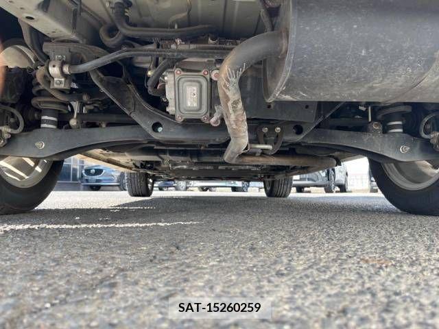Mitsubishi OUTLANDER PHEV 2018-11 219083-19