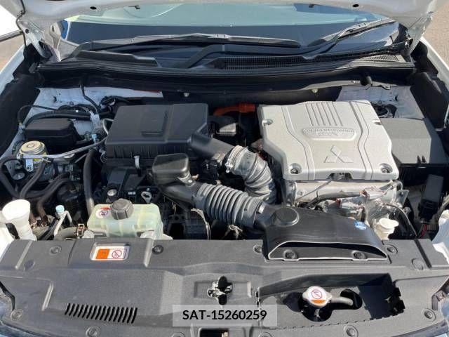 Mitsubishi OUTLANDER PHEV 2018-11 219083-18