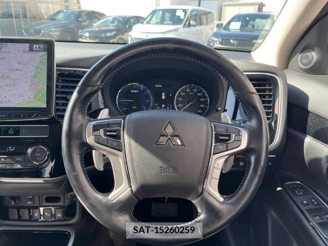 Mitsubishi OUTLANDER PHEV 2018-11 219083-11
