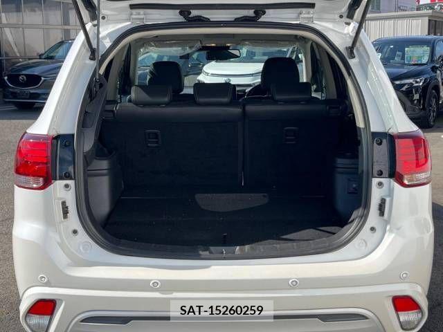 Mitsubishi OUTLANDER PHEV 2018-11 219083-10