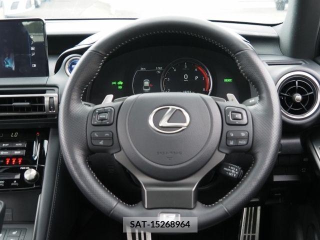 Lexus IS 2021-03 297916-19