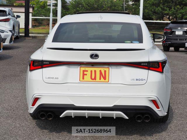 Lexus IS 2021-03 297916-6