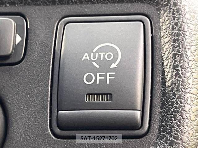 Nissan NOTE 2013-10 302320-5