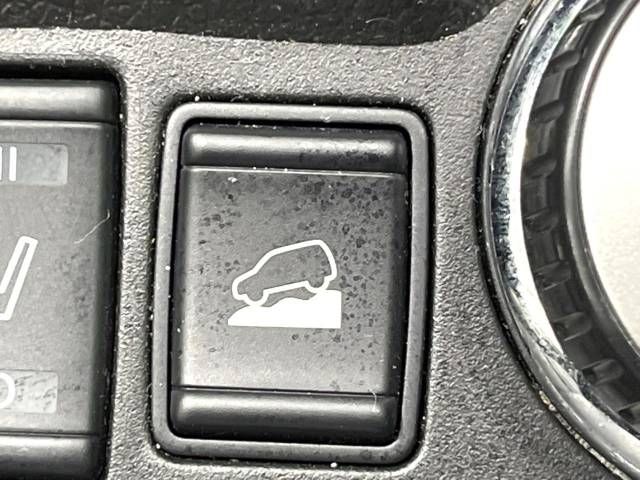 Nissan X-TRAIL 2016-09 23072-8