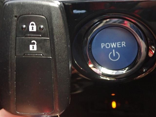 Toyota PRIUS 2021-08 9538-10