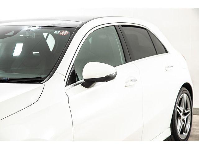 Mercedes Benz A-CLASS 2019-01 190275-17